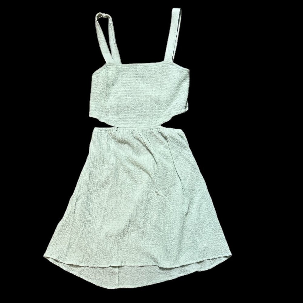 NWT Forever 21 mint green cut out dress. Size M